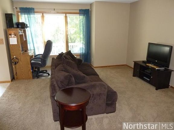 4th image of 1565 W Wayzata Blvd APT B