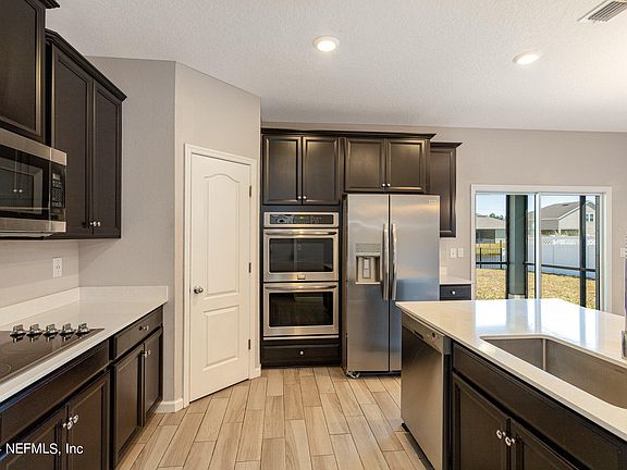 2nd image of 307 ST JAMES Way