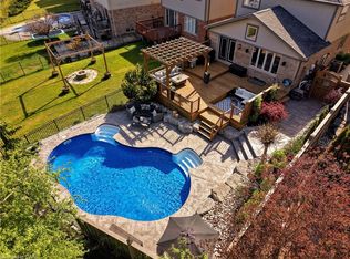 78 Forest Creek Dr, Kitchener, ON N2R 0B5