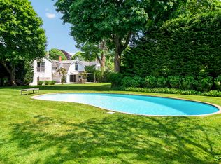 135 Little Plains Rd #&-140, Southampton, NY 11968