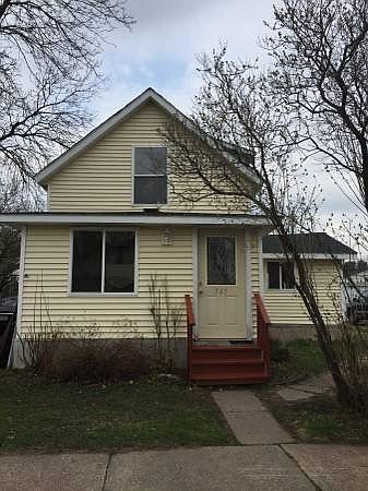 1st image of 565 W 2nd St