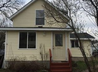 565 W 2nd St, Rush City, MN 55069