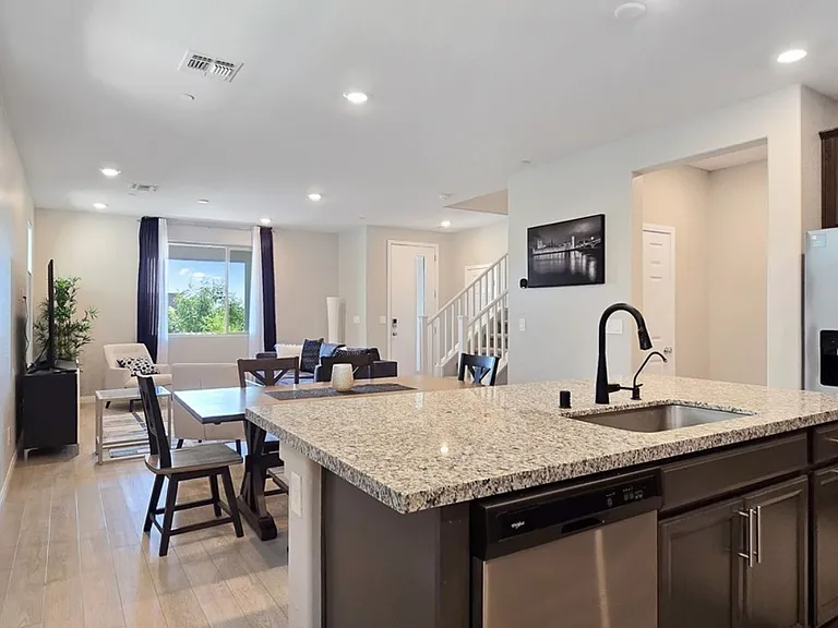 486 Mahogany Ridge St — Photo 18