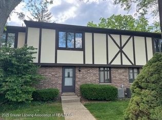 6211 Cobblers Dr, East Lansing, MI 48823