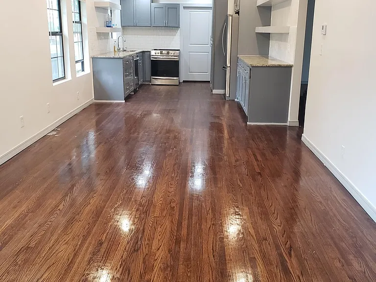 1135 N Boston Pl — Photo 4