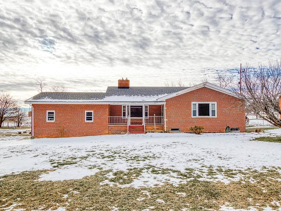 1st image of 485 Maple Dr