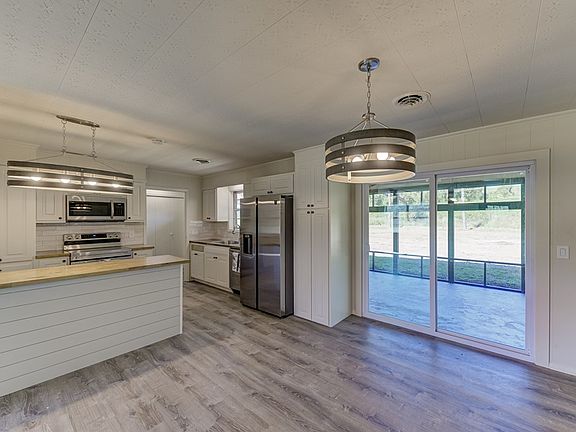 2nd image of 7 Grandview Dr