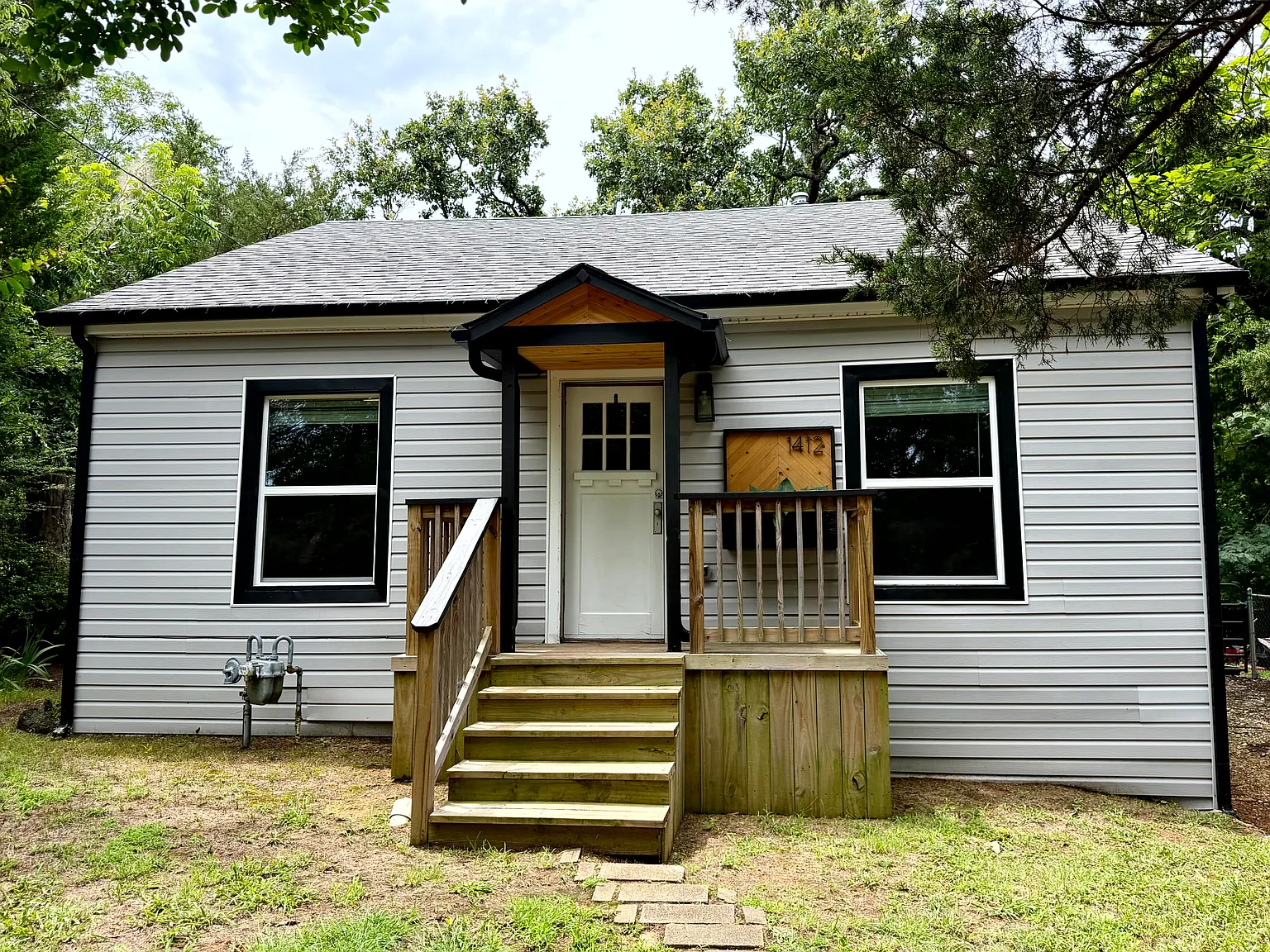 2 bed, 840 sqft, $1,250 — Photo 1