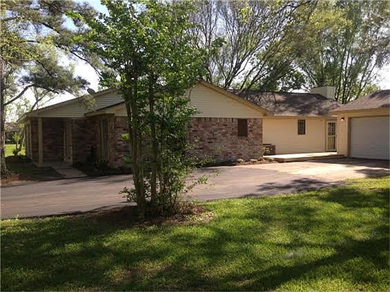 2nd image of 1045 County Road 139