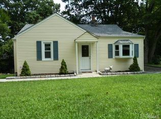 30 Miller Ave, Yorktown Heights, NY 10598