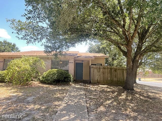 1st image of 2529 Cypress Dr #2531