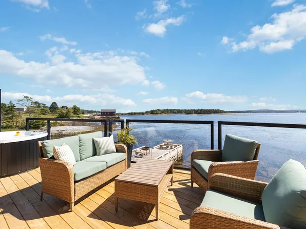 693 Masons Beach Rd #4, Lunenburg, NS B0J