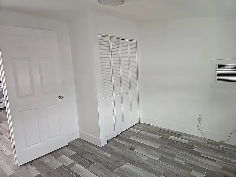 12401 W Okeechobee Rd #1 — Photo 14
