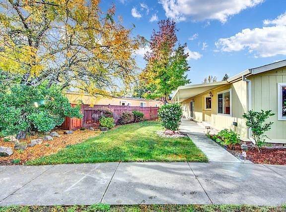 4th image of 21 Redondo Court