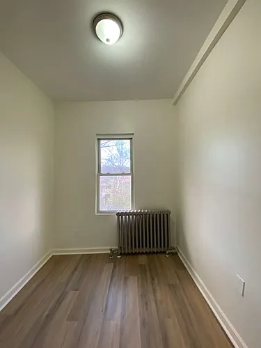 26 Vineyard Ave Photo 1