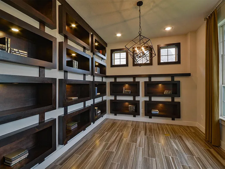5911 Vineyard Creek Ln — Photo 10