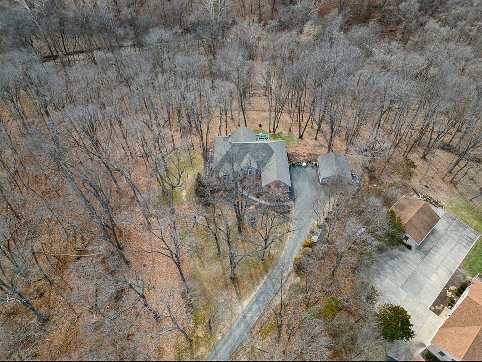 1st image of 306 Walnut Forest Dr