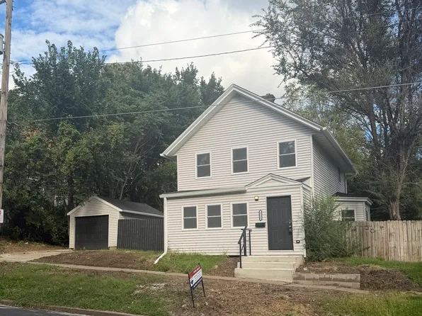 1111 N Gaines St, Davenport, IA 52804