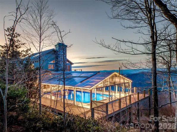 35 Peach Knob Dr, Asheville, NC 28804