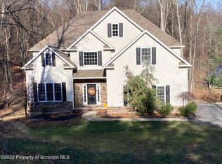 129 Wellington Rd, Shavertown, PA 18708