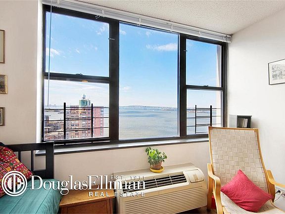4th image of 375 S End Ave APT 31A