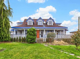 11520 Blundell Rd, Richmond, BC V6Y 1L3