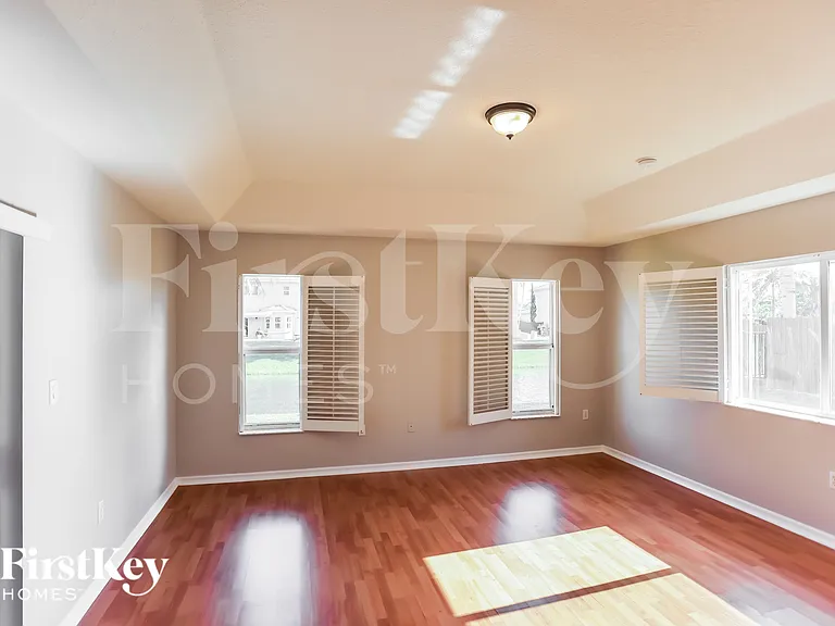 8962 SW 209th Ter — Photo 7