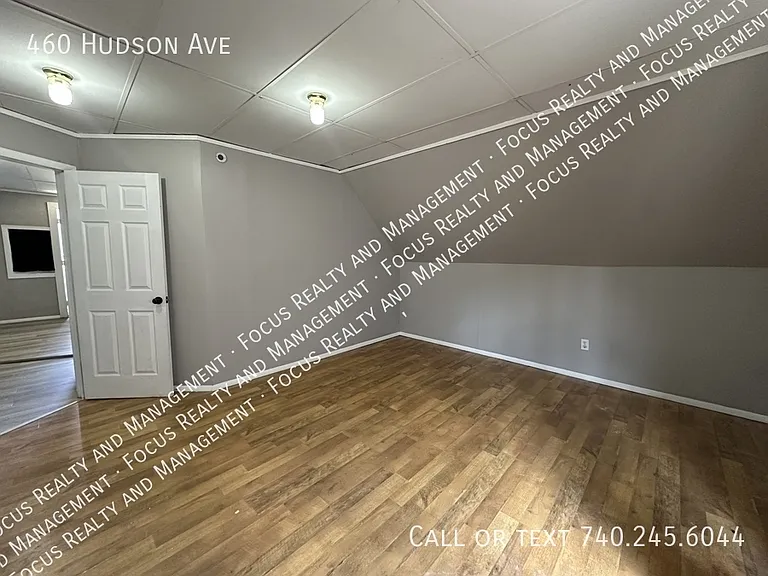 460 Hudson Ave — Photo 21