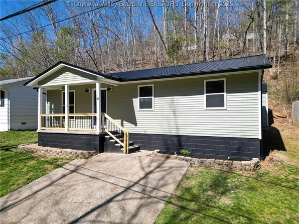 3 Lost Valley Dr, Huntington, WV 25705