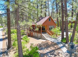 1405 Oriole Rd, Wrightwood, CA 92397