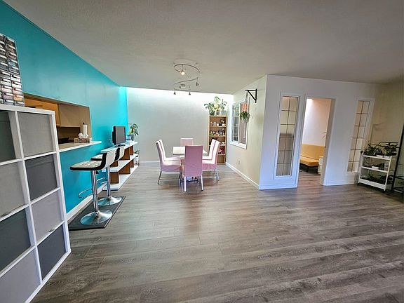 3rd image of 7437 Moffatt Rd #311