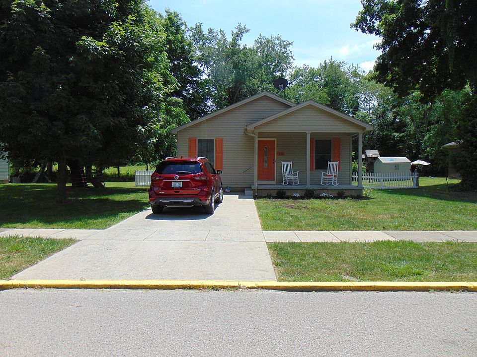 Quiet neighborhood with friendly neighbors
