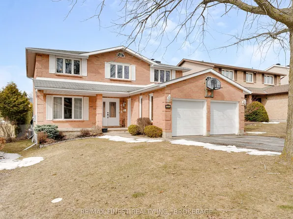 838 Woodside Dr, Kingston, ON K7P 1T2