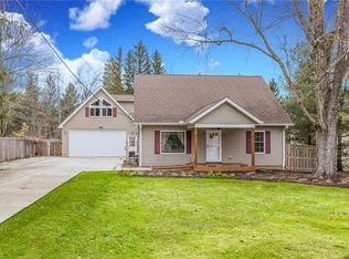 12488 Jackson Dr, Burton, OH 44021