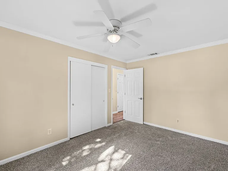 327 Shasta St — Photo 22