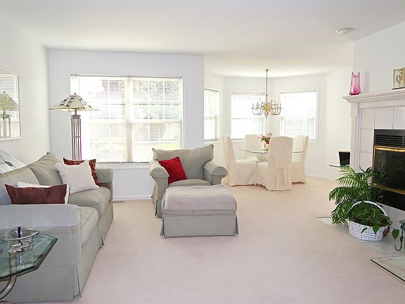 3rd image of 3252 Ridgefield Ct