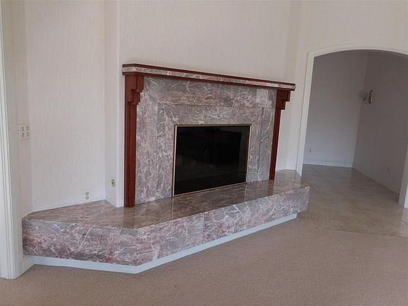 3rd image of 3632 Sullivan Ct