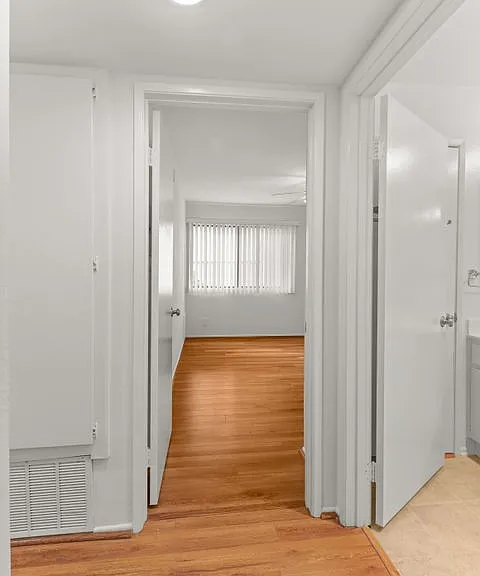 1619 S Bentley Ave #304 — Photo 7