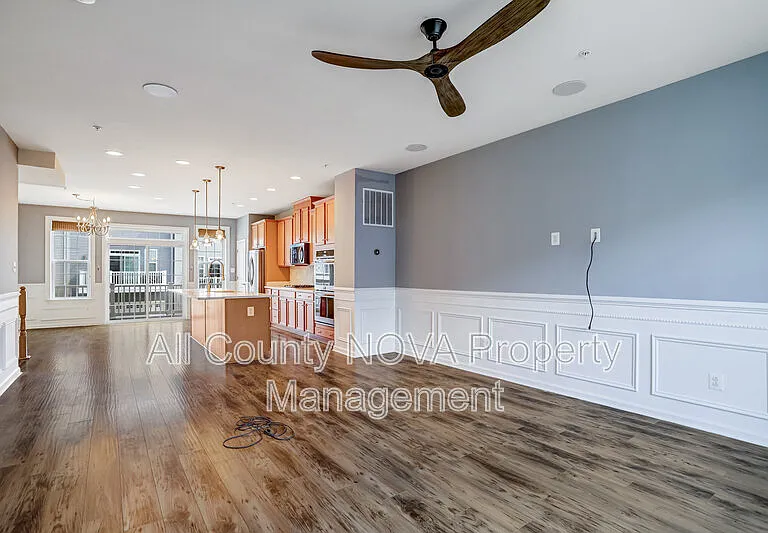 2908 Pinebrook Rd — Photo 24