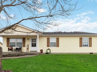 3102 Fawn Leap Dr, Lawrenceburg, KY 40342