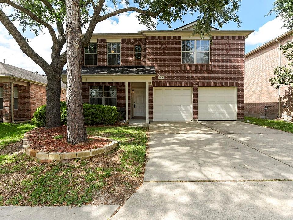 1st image of 17526 Hoover Gardens Dr