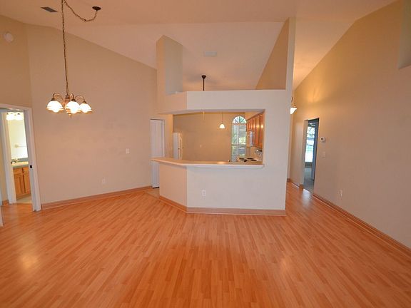2nd image of 27331 Coral Springs Dr