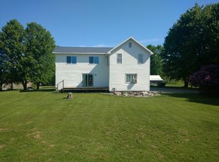 9572 W Lincoln Rd, Riverdale, MI 48877