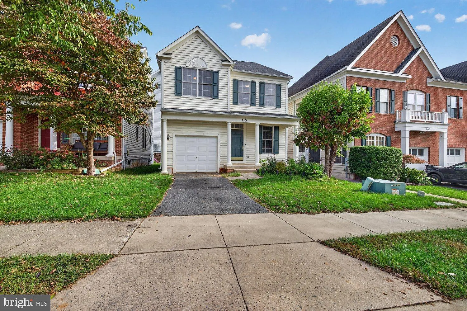 4 bed, 3.5 bath, 3000 sqft, $3,800 — Photo 1