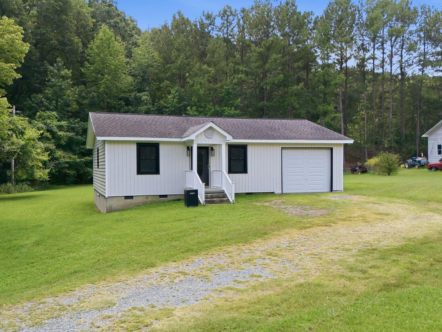 2 bed, 1.0 bath, $1,800 — Photo 3