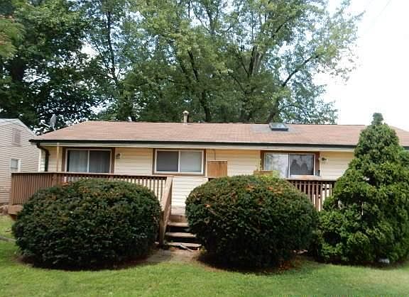 2nd image of 1930 Gardenia Dr