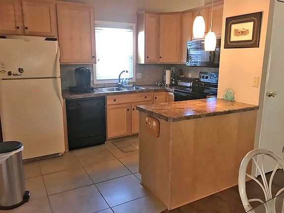 2nd image of 217 Las Palmas Blvd #217