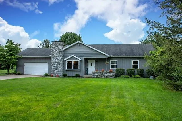 11060 Anderson Rd photo 1