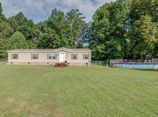 380 Howard Rd, White Bluff, TN 37187