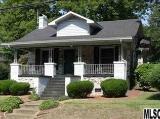 718 3rd Ave NW, Hickory, NC 28601